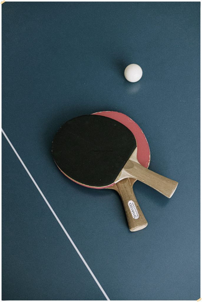 cara memegang bet tenis meja dinamakan dengan image